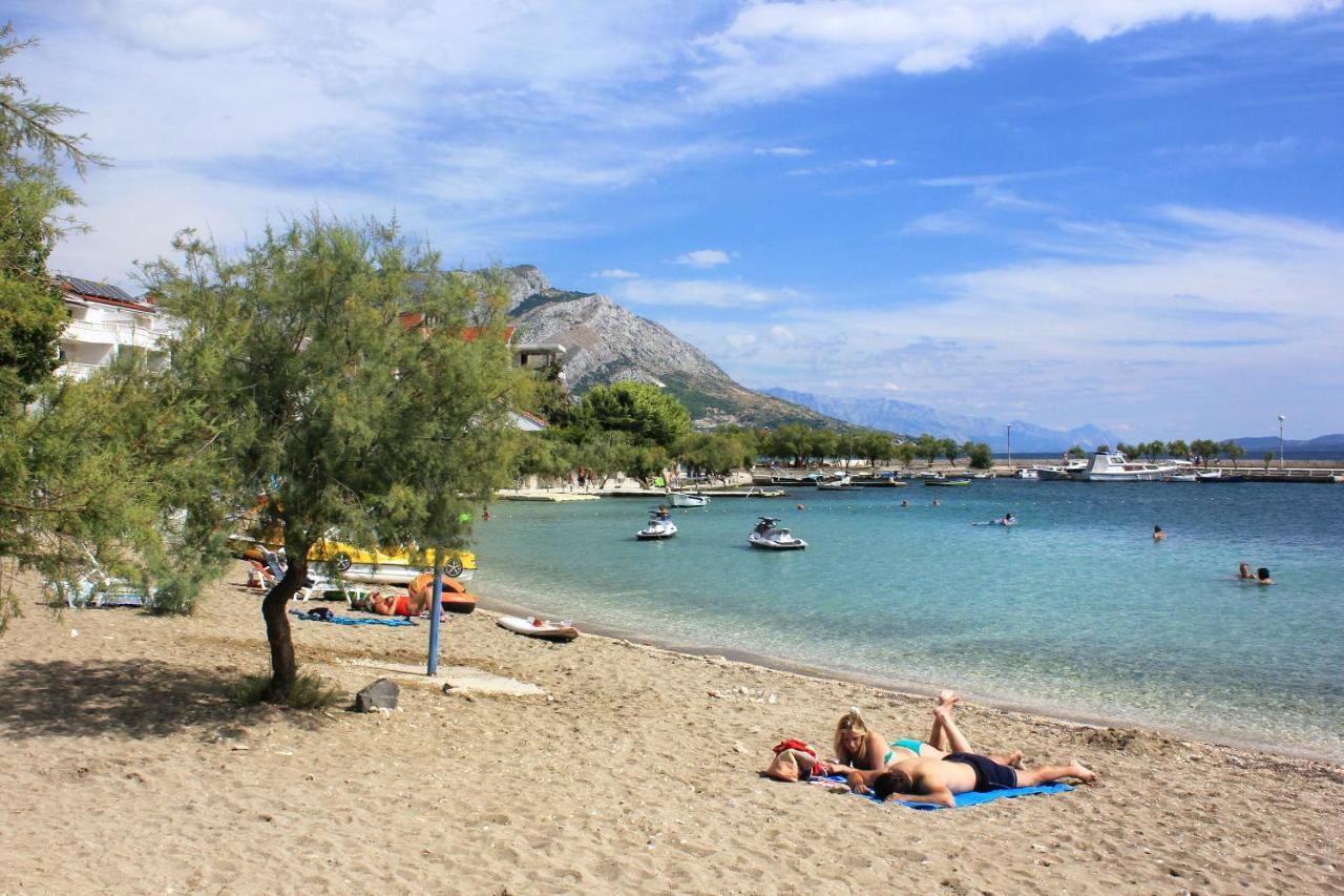 Apartments By The Sea Duce, Omis - 2992 Дуги-Рат Экстерьер фото