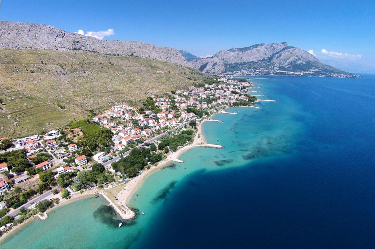 Apartments By The Sea Duce, Omis - 2992 Дуги-Рат Экстерьер фото