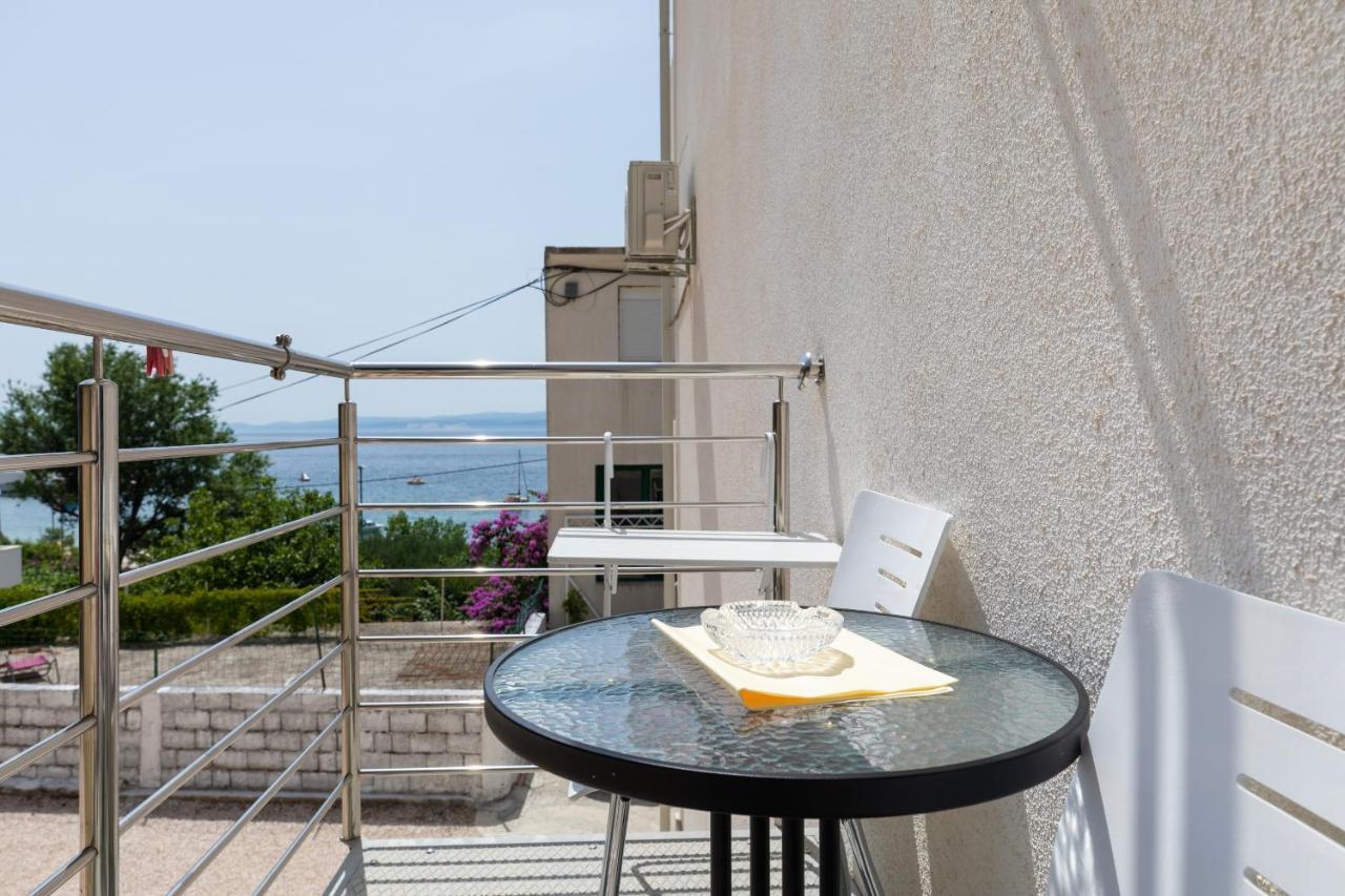 Apartments By The Sea Duce, Omis - 2992 Дуги-Рат Экстерьер фото
