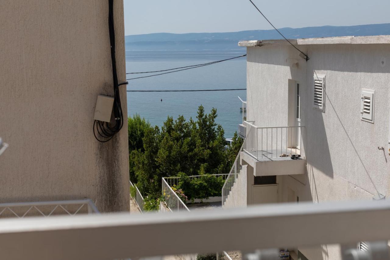 Apartments By The Sea Duce, Omis - 2992 Дуги-Рат Экстерьер фото