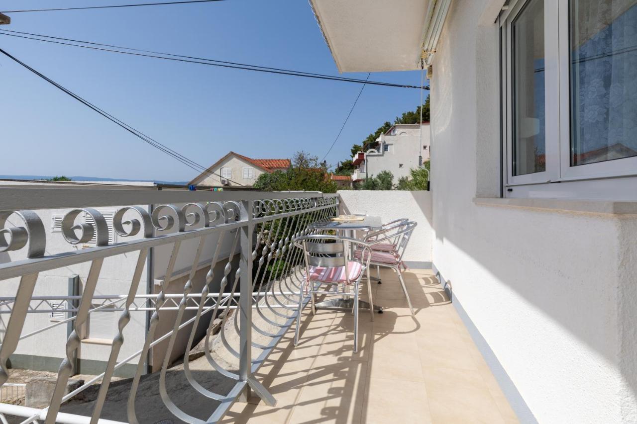 Apartments By The Sea Duce, Omis - 2992 Дуги-Рат Экстерьер фото